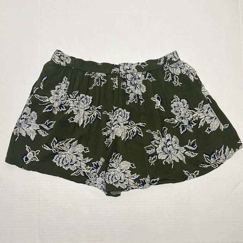 Abercrombie & Fitch Women's Shorts Lot Of 2 Drawstring Pull On Sz M Blue/Green - Picture 12 of 17